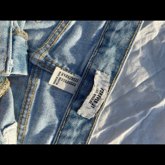 Forever 21 Jean shorts - Picture 5 of 9